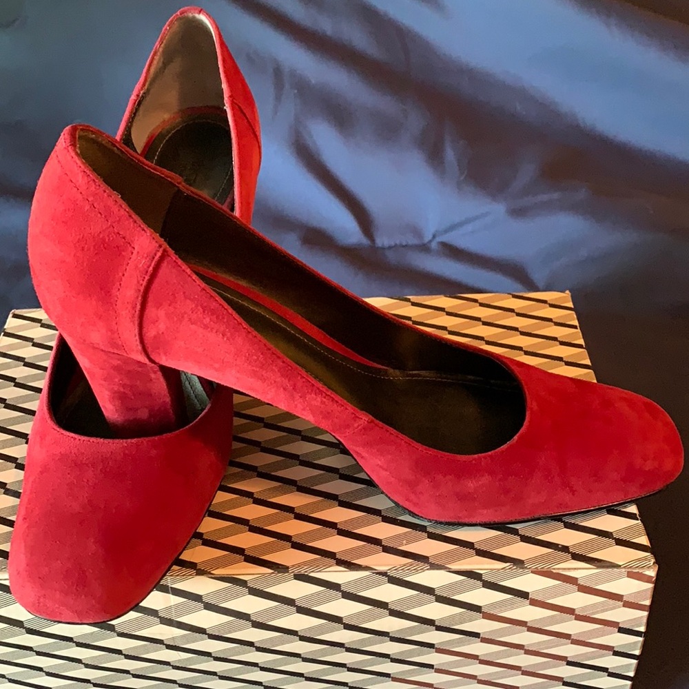 Victor Alfaro “William” Heels, Red Suede, Size 9
